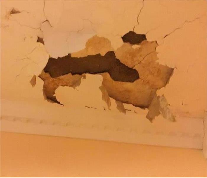 hole in sheetrock in ceiling
